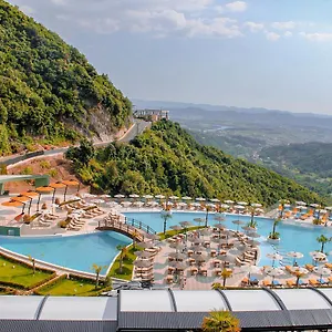 Hotel Select Hill, Tirana